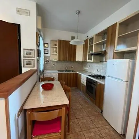 Le Ginestre Apartment